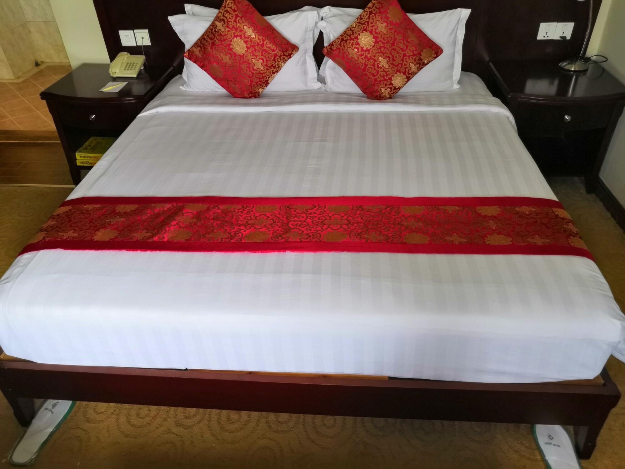 Green Leaf Hotel Rangun Zewnętrze zdjęcie