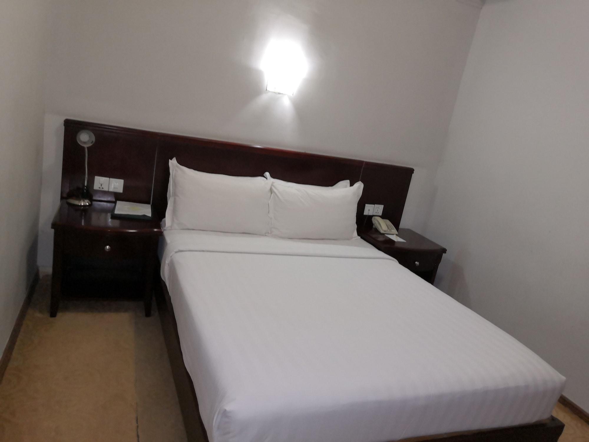 Green Leaf Hotel Rangun Zewnętrze zdjęcie