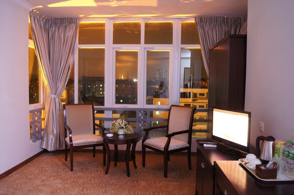 Green Leaf Hotel Rangun Zewnętrze zdjęcie