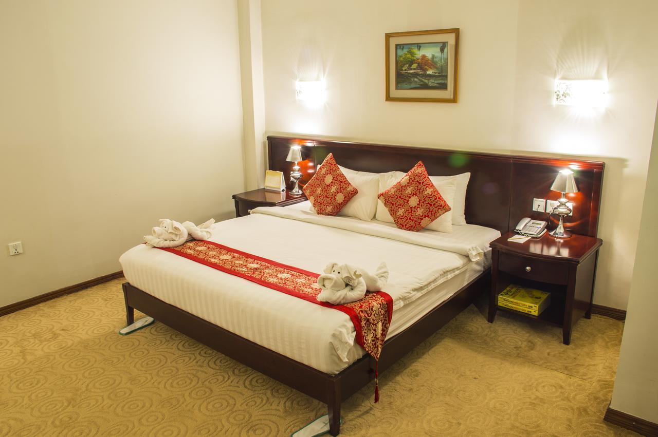 Green Leaf Hotel Rangun Zewnętrze zdjęcie