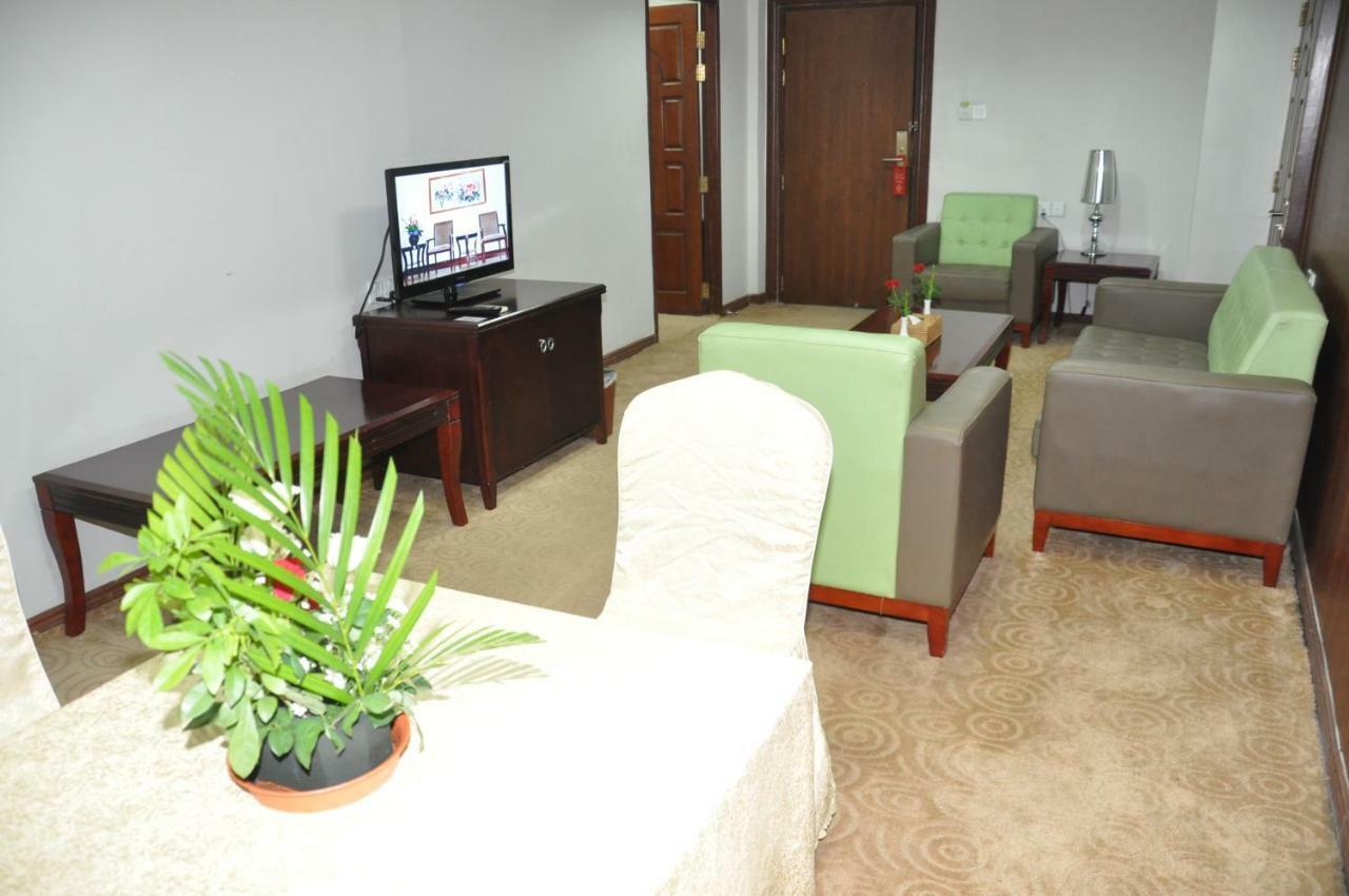 Green Leaf Hotel Rangun Zewnętrze zdjęcie