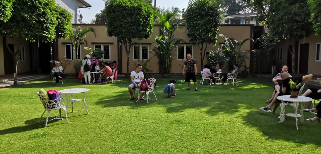 Green Leaf Hotel Rangun Zewnętrze zdjęcie