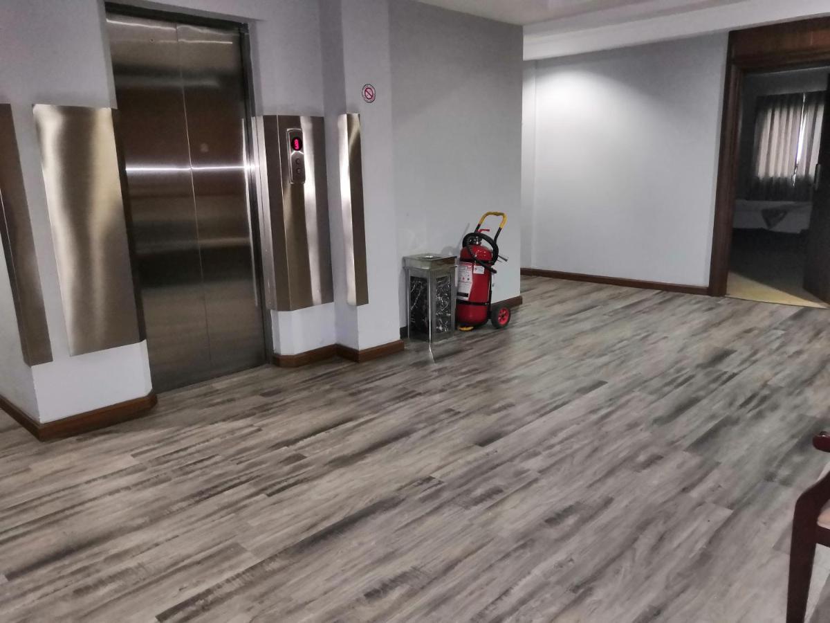Green Leaf Hotel Rangun Zewnętrze zdjęcie